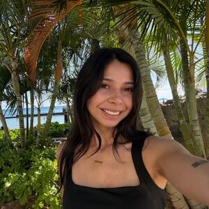 Meet your Posher, Noemi